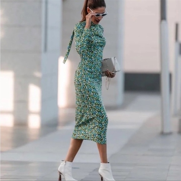 Zara Blogger Fave Green Floral High Neck Cut Out Open Back Fitted Midi Dress - Picture 2 of 11